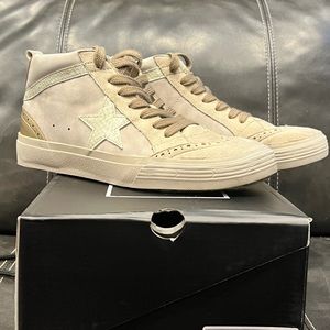 Shu Shop Serena Light Grey sz 6.5